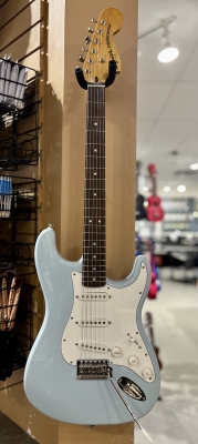 Squier FSR Classic Vibe 70s Stratocaster, Laurel Fingerboard